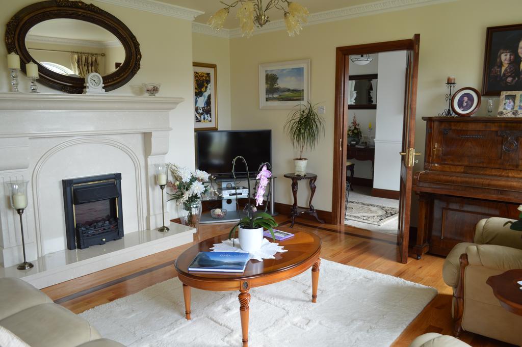 Caseys Homedale Killarney Eksteriør bilde