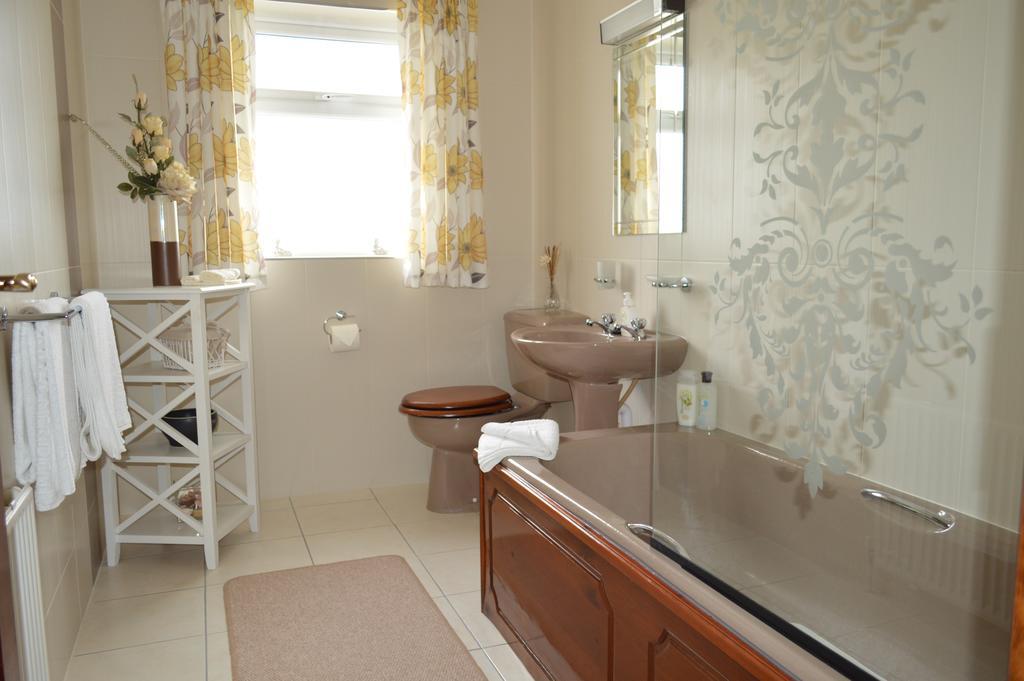 Caseys Homedale Killarney Rom bilde