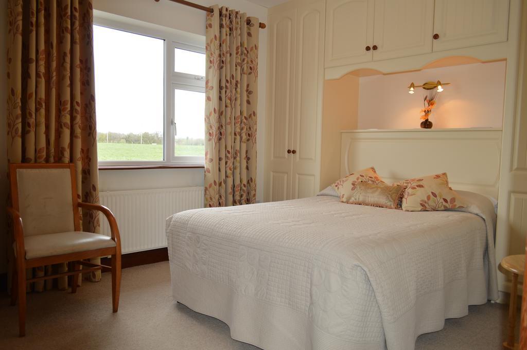 Caseys Homedale Killarney Rom bilde